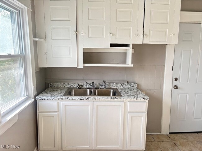 Photo - 1278 E 115th St Unit 2