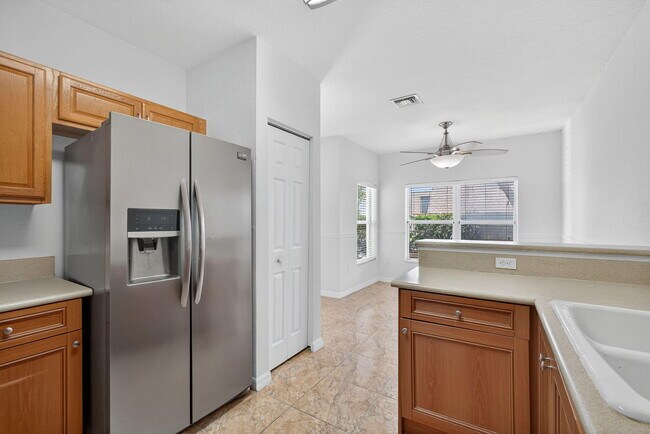 Photo - 513 Talia Cir