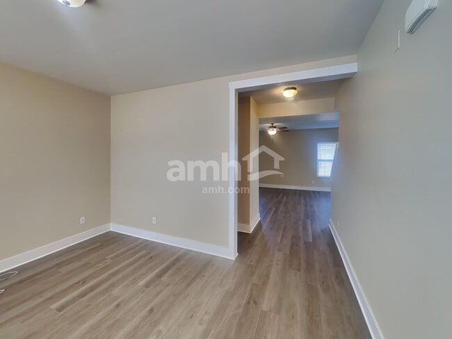 Photo - 2002 Gale Ln