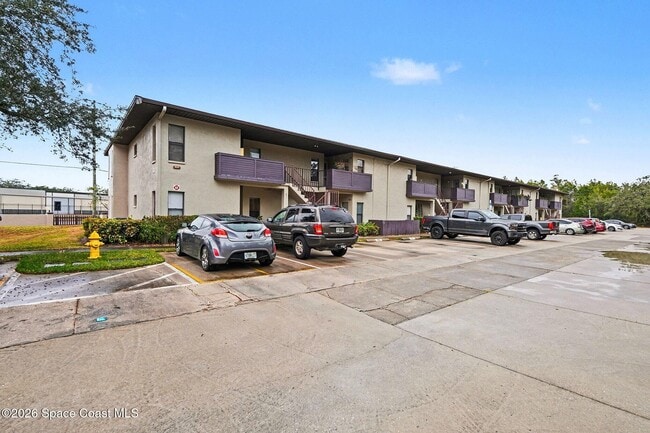 Photo - 1011 Clearmont St NE Unit 102-2