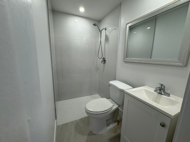 Photo - 4471 SW 1st St