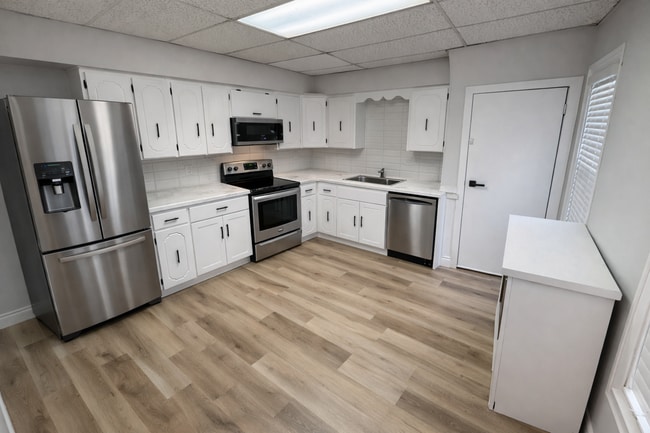 Building Photo - 454 Vera Pl Unit 1