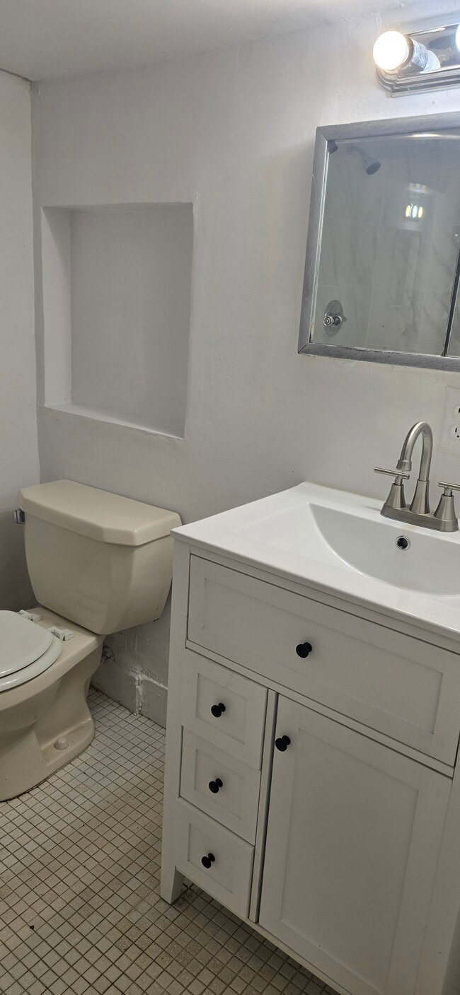 Bathroom - 68 Hendrickson Ave Unit Lower level Garden Apt