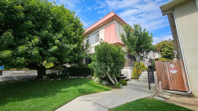 Photo - 2130 Beachwood Dr Unidad 3