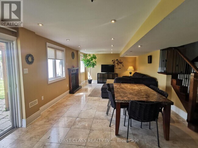 Photo - 37 Townwood Dr