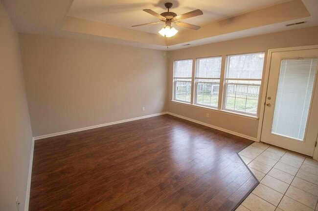 Photo - 1910 Harmony St