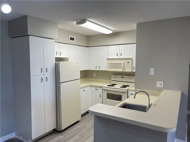 Photo - 13555 Eagle Ridge Dr Unit 925