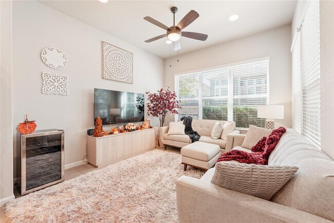 Photo - 13602 Terrett Trce Unidad 102