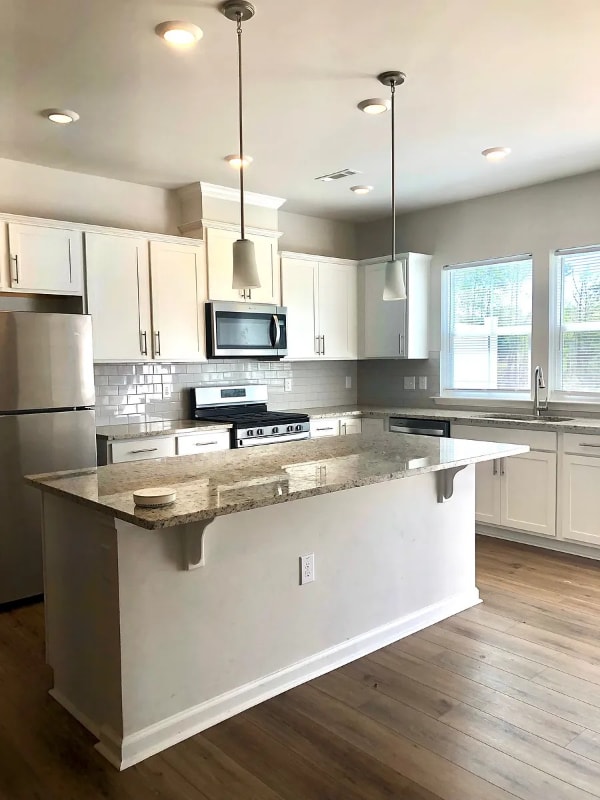 Building Photo - 805 Falls Grove Trl Rental