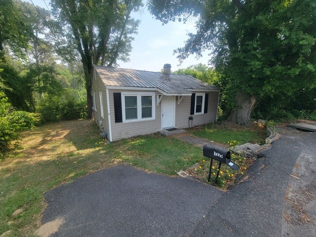 Building Photo - Rose Hill - Aiken County