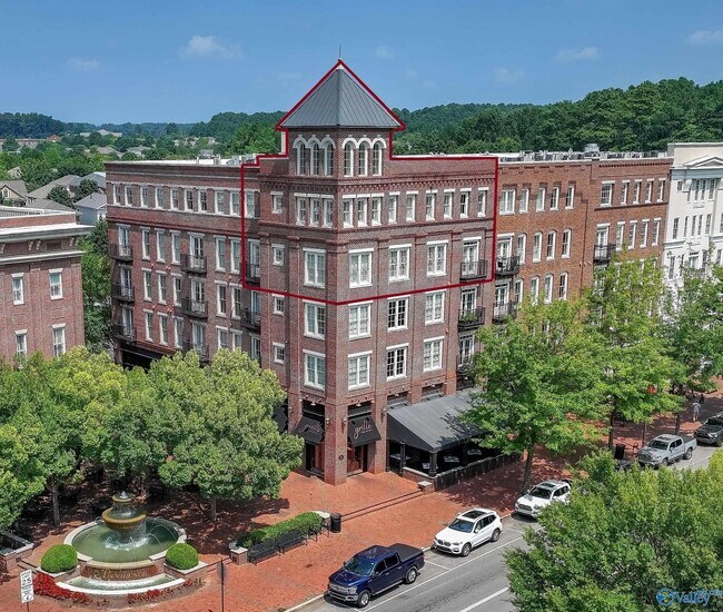 Photo - 445 Providence Main St NW Unidad 409