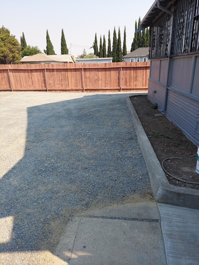 Photo - 409 Meridian Ave