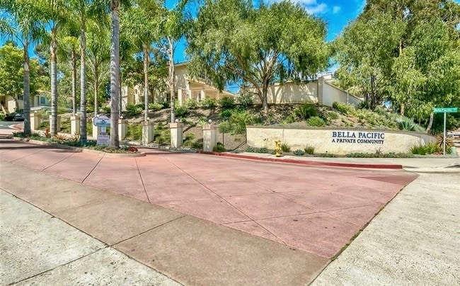 Photo - 4855 Bella Pacific Row Condo Unit 125