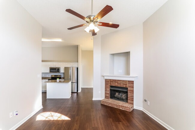 Photo - 8574 Napoli Dr