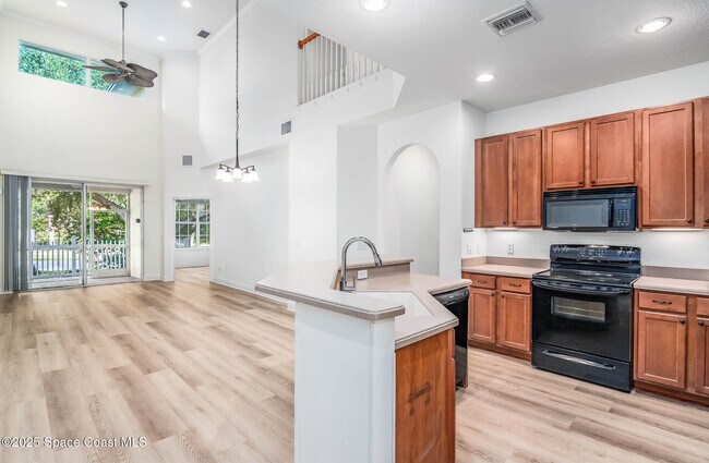 Photo - 208 Tin Roof Ave