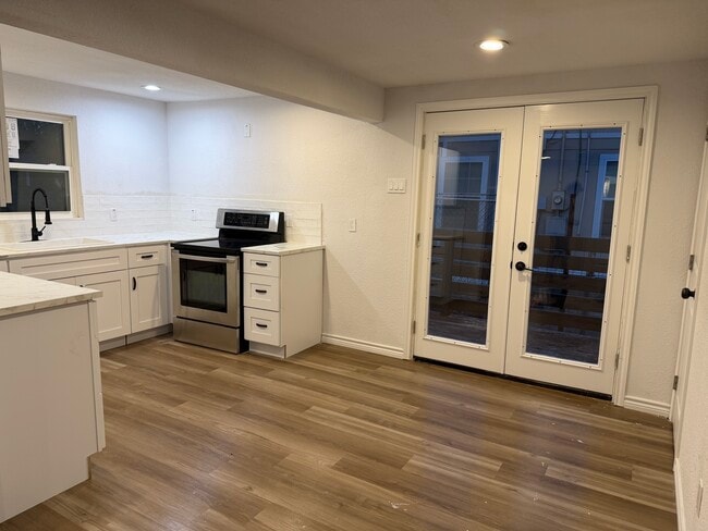 Photo - 2006 Cates St