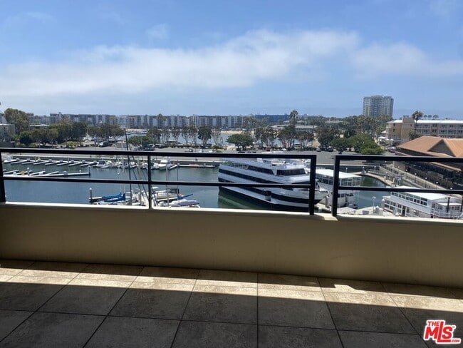 Photo - 4265 Marina City Dr Unidad 202