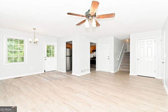 Photo - 229 Hampton Dr