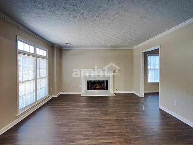 Photo - 3115 Elizabeth Ln