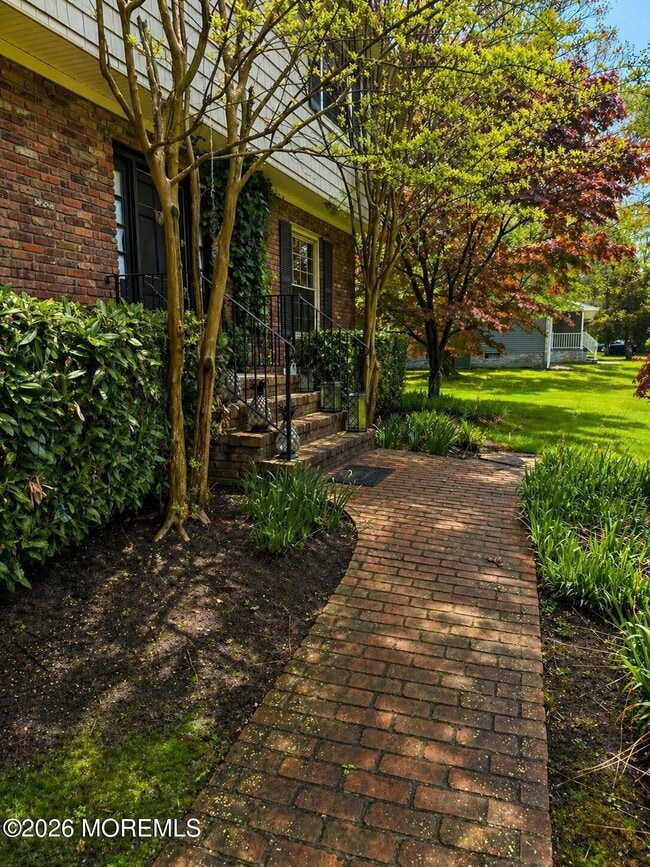 Photo - 2908 Logan Rd