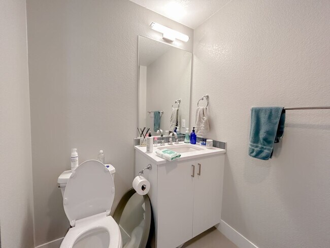 Photo - 2233 Eliot St Unit 2