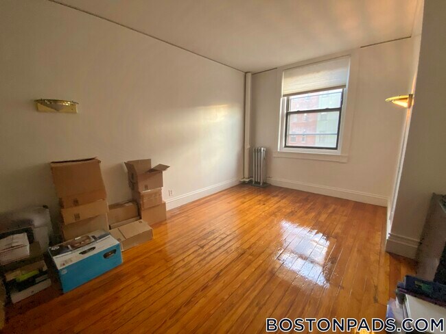 Photo - 91 Westland Ave Unidad 306