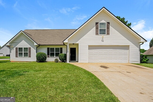 Photo - 320 Woodland Ridge Cir House