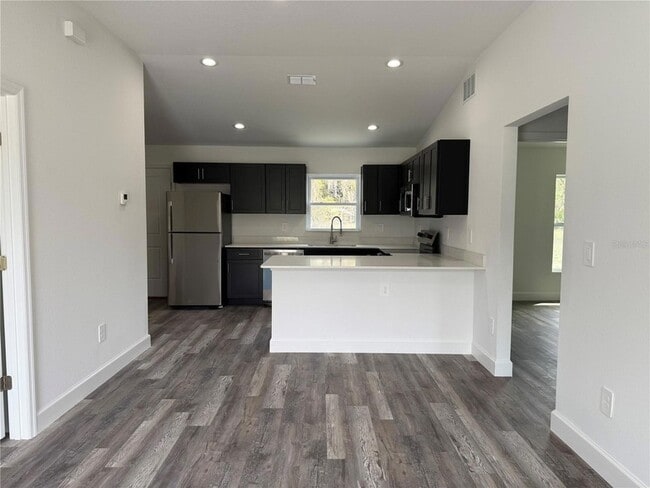 Photo - 14 Locust Rad