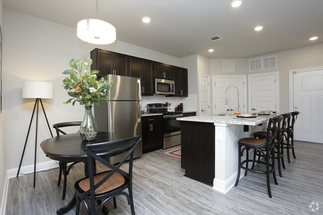 Silver Oaks Apartments