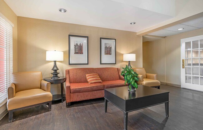 Furnished Studio-Louisville - Alliant Avenue
