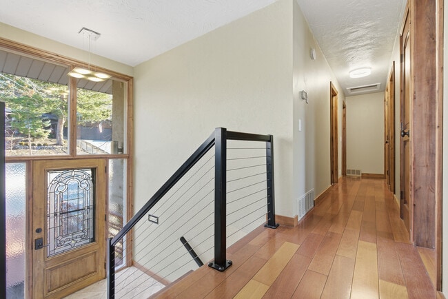 Photo - 8682 Alpen Cir