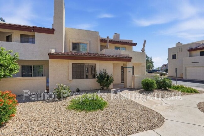 Photo - 2020 W Union Hills Dr