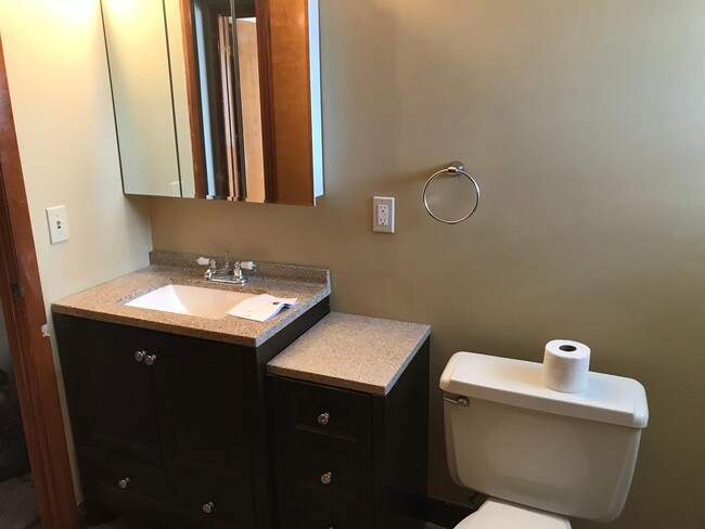 Photo - 1250 E 276th St