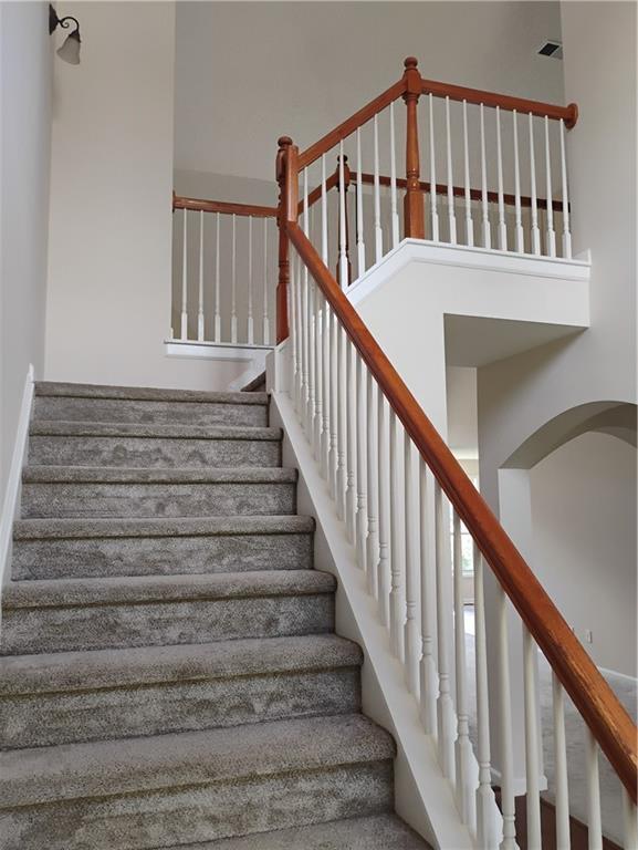 Photo - 807 Sylvania Ct SE
