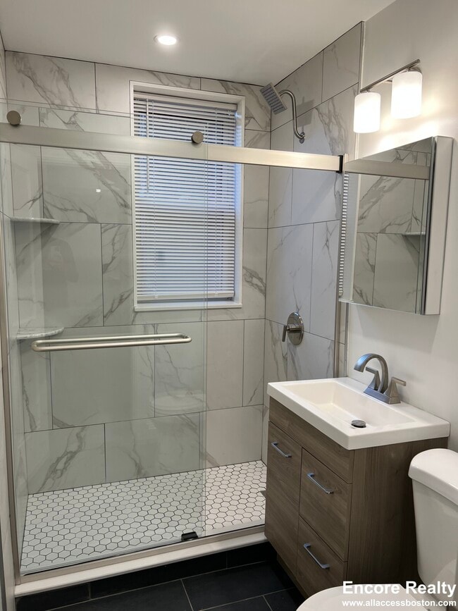 Photo - 108 Jersey St Unit 8