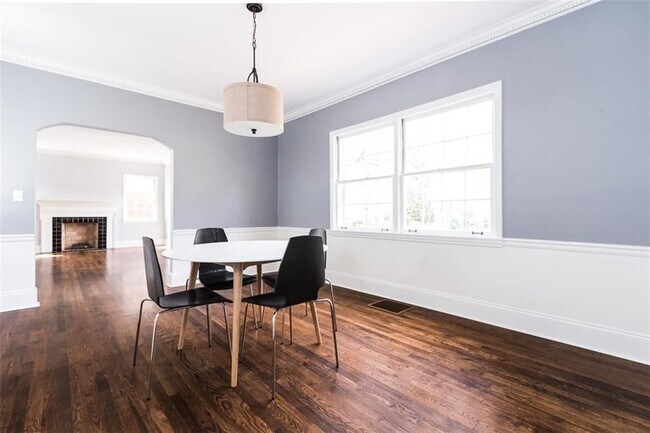 Photo - 132 Garden Ln