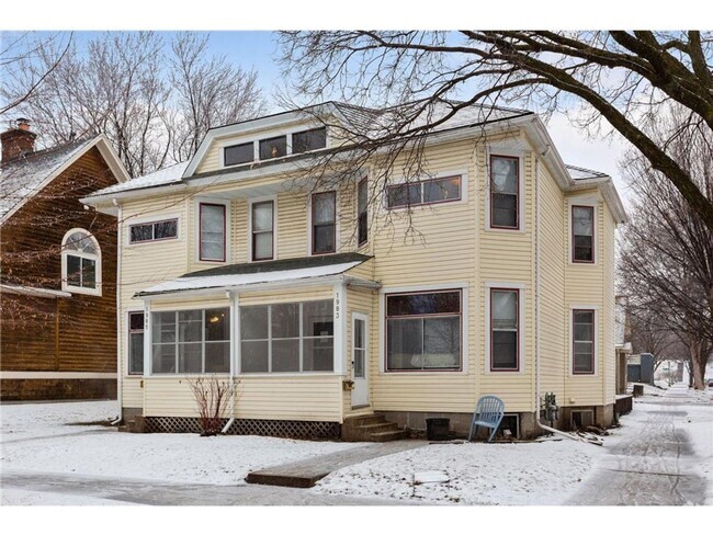 Building Photo - 1983/1985 Iglehart Avenue Unit 1983 Rental