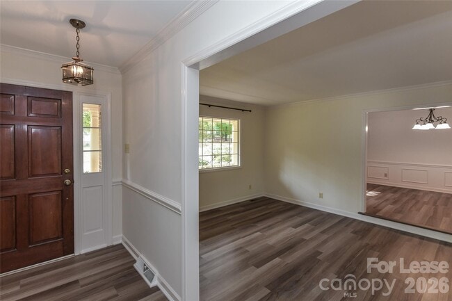 Photo - 2630 Fernbank Dr