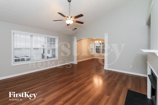 Photo - 3077 Heatherbrook Trce