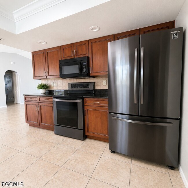 Photo - 124 SE 27th St
