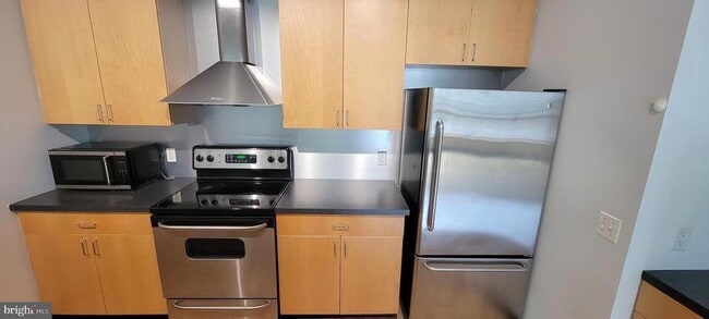 Photo - 75 Maple St Unit 202