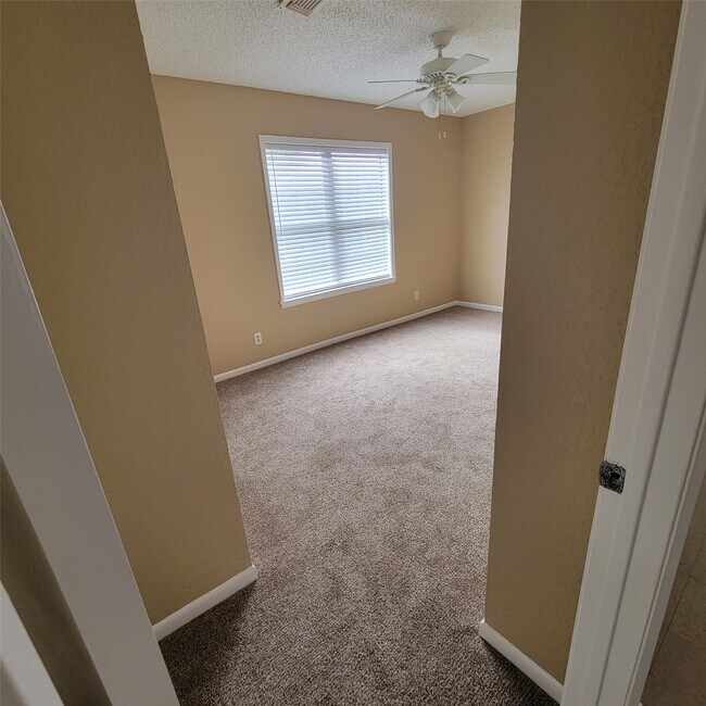 Photo - 802 Avenue K Ave Unidad 4