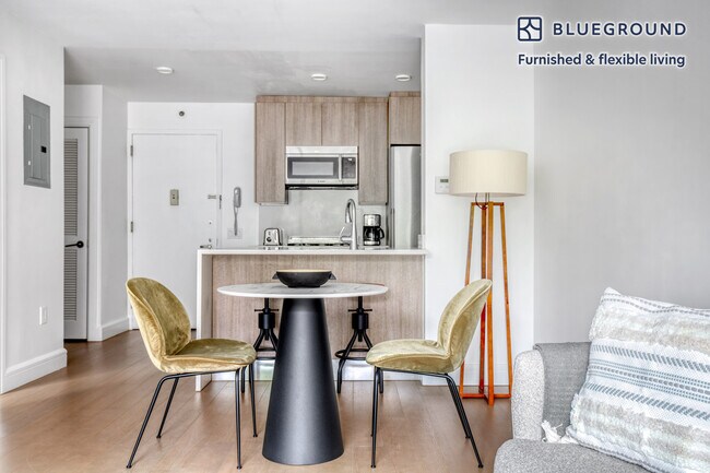 311 W 50th St Unit SI FL2-ID810