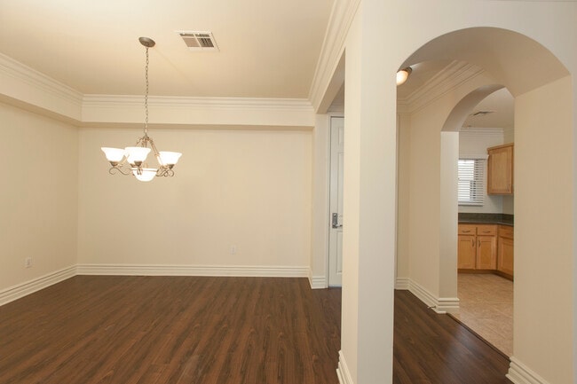 Photo - 10355 Riverside Dr Unit 406