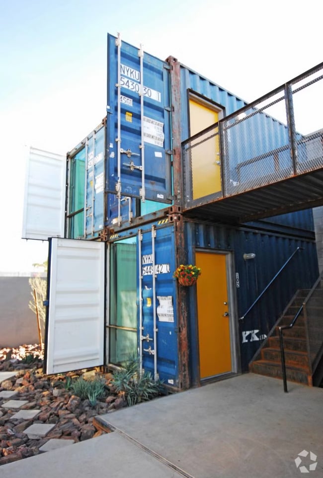 Building Photo - Containers on Grand Unit 1162 Rental