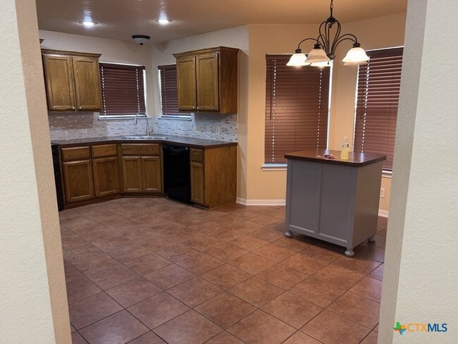 Photo - 2509 Lavender Ln