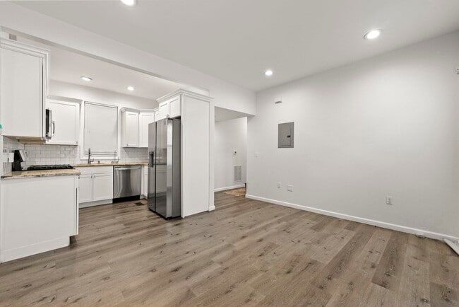 Photo - 58 Wegman Pkwy Apartment Unit 1