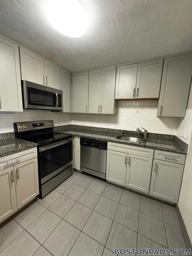 Photo - 24 Whites Ave Unit 68