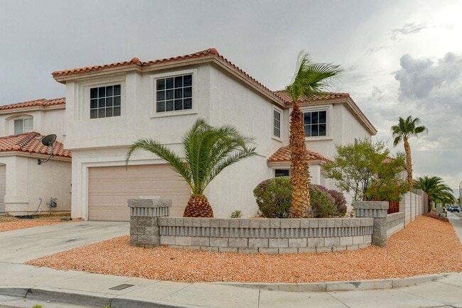 Photo - 2 Story 4 bedrooms 2.5 Bathrooms 2 car garage.