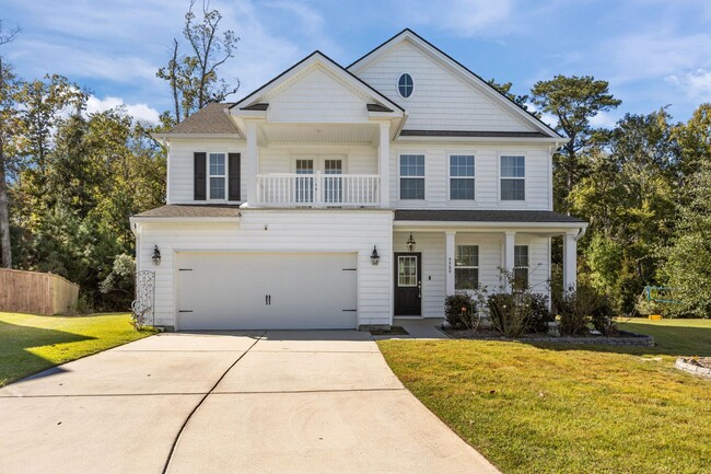 Building Photo - Beautiful Rental in Coosaw Preserve